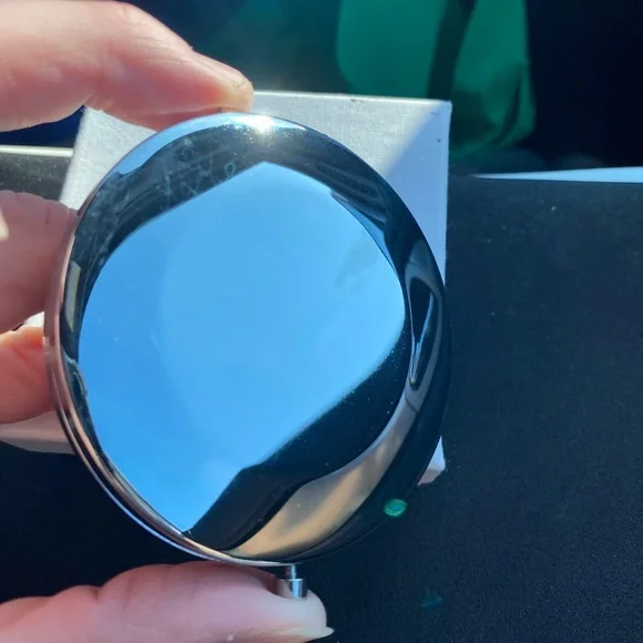 Fifth Avenue Collection Compact Mirror - Picture 10 of 10